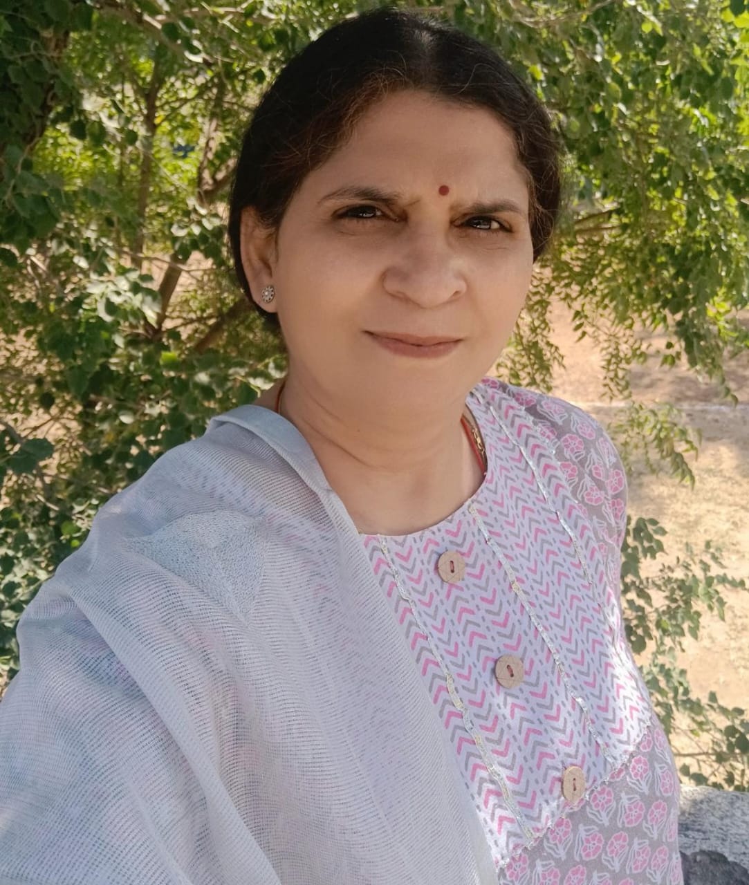 Sima Pandey (Givia'S)